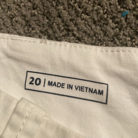 Vineyard Vines White Cotton Shorts Size 20 —May Be NWOT - Picture 3 of 12